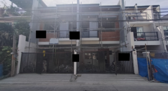 Town House and Lot For Sale In Las Pinas