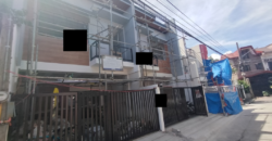 Town House and Lot For Sale In Las Pinas