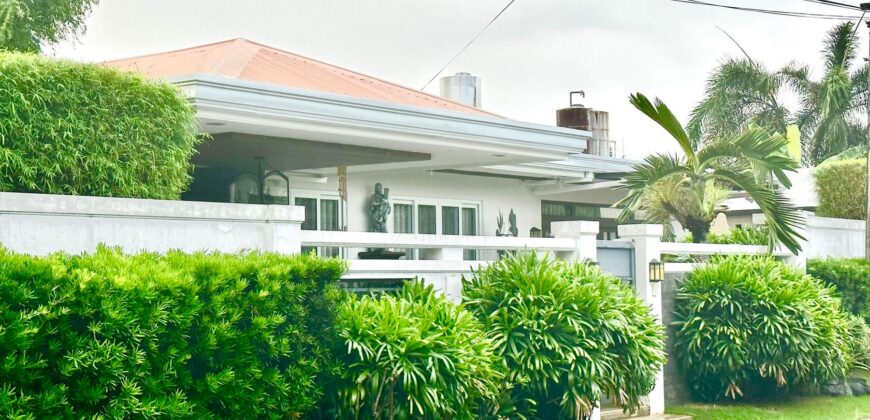 Bungalow House and Lot for Sale in BF Homes International