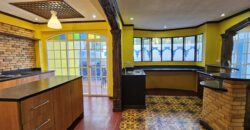 Sale or Rent: Duplex with Jacuzzi in Merville Paranaque