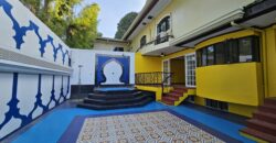 Sale or Rent: Duplex with Jacuzzi in Merville Paranaque