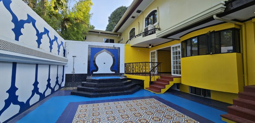 Sale or Rent: Duplex with Jacuzzi in Merville Paranaque