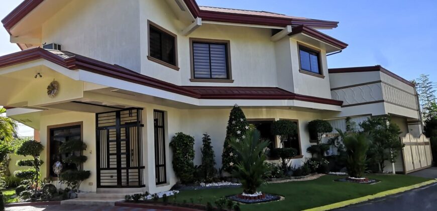 House And Lot For Sale in BF Homes Las Pinas