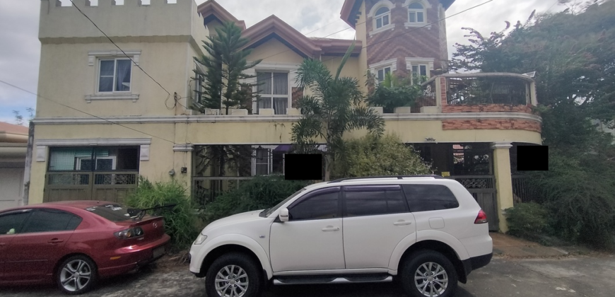House And Lot For Sale In BF Resort Las Pinas