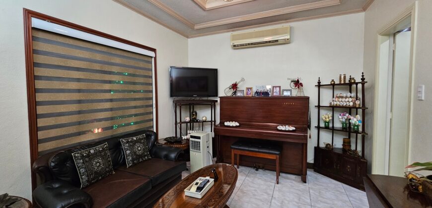 Timeless Corner Classic House For Sale in BF Homes Las Pinas