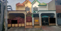 Town House And Lot For Sale In Ups 5 Paranaque