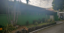 Well Maintained Bungalow House and Lot For Sale In Ups5