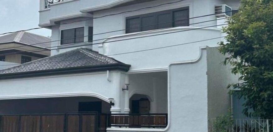 3 Storey House for Sale in Paranaque