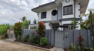 3 Storey House And Lot w/ Swimming Pool for Sale In Tagayay