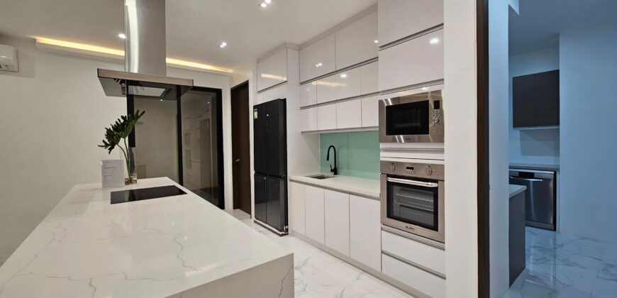 Crystal Oasis and its Modern Design Charm. Corner House in BF Homes Paranaque