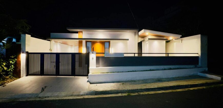 Fully Renovated Bungalow House And Lot For Sale In Las Pinas