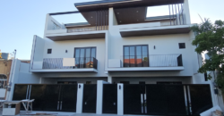 3 Storey Duplex with Roof Deck in BF Homes Paranaque