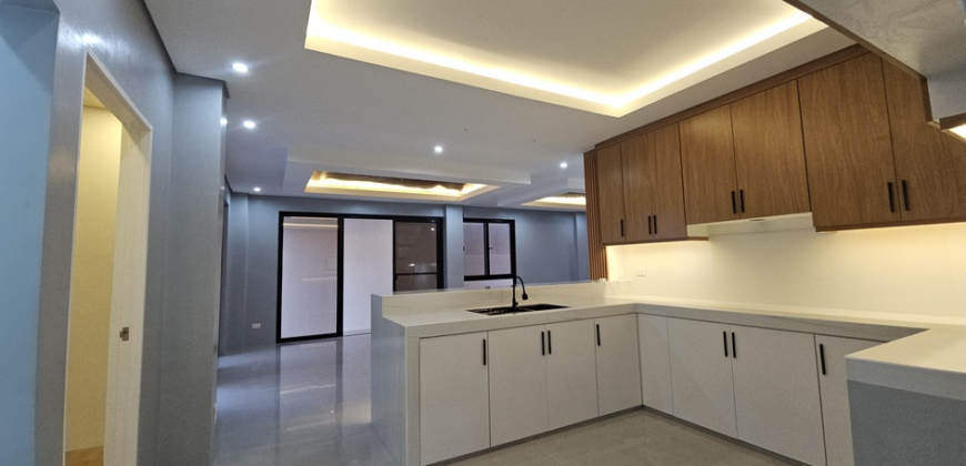 Modern Aesthetics: 2 Storey House with Swimming Pool in BF Homes Paranaque