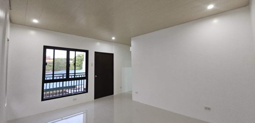 Modern Aesthetics: 2 Storey House with Swimming Pool in BF Homes Paranaque