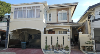 Classic Design Semi Furnished House in BF Homes Paranaque