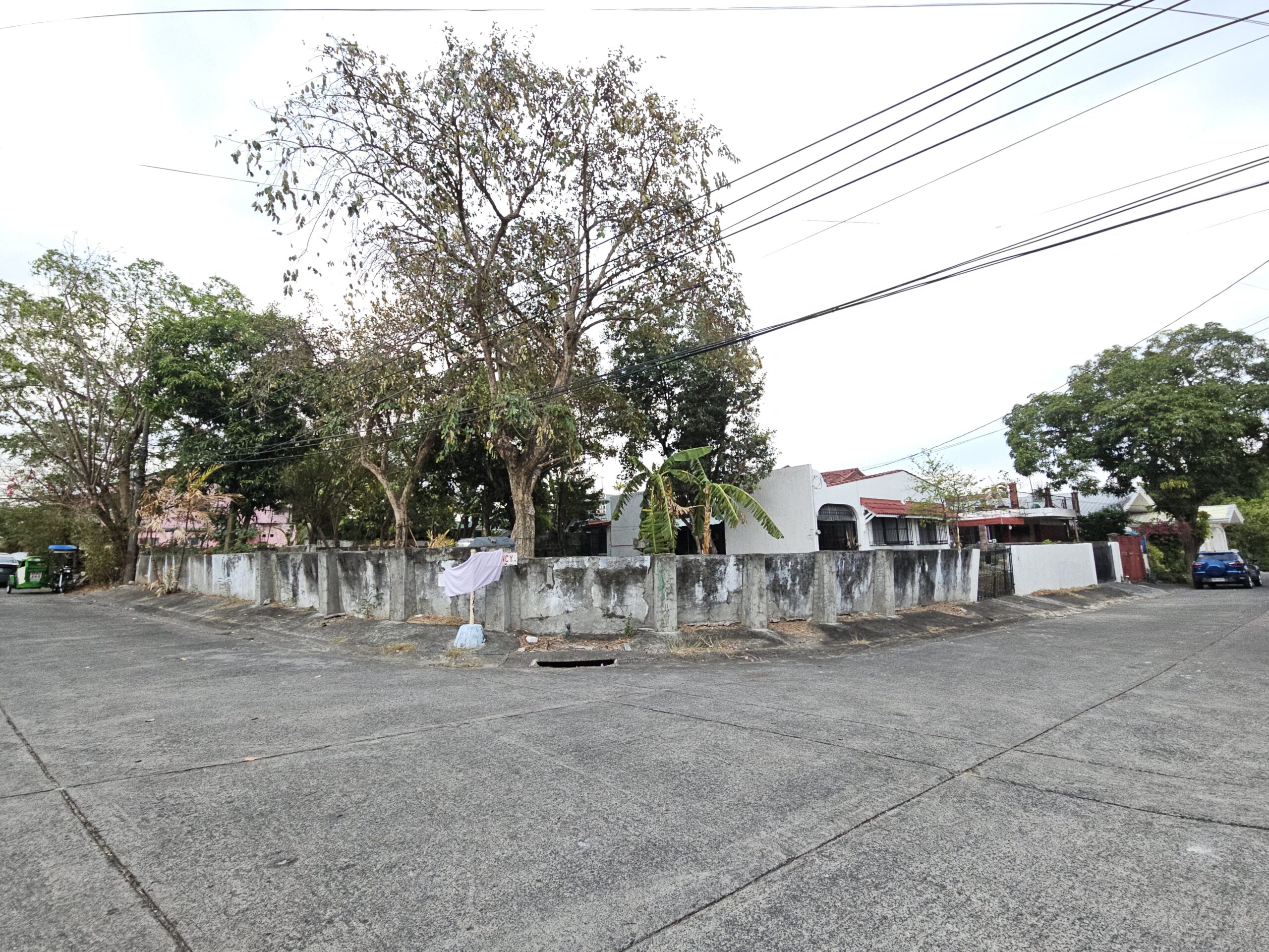 Corner Lot for Sale in Las Pinas