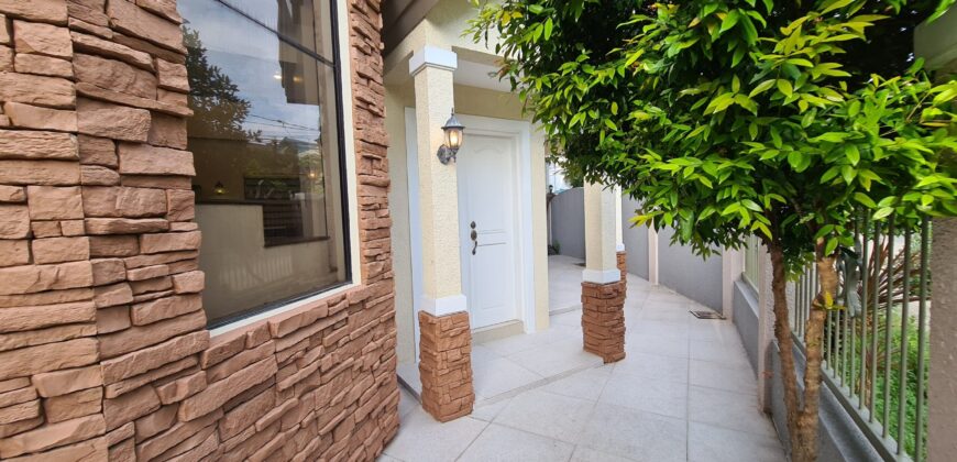 For SALE or For RENT: 3-Story Corner House In BF Paranaque