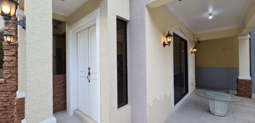 For SALE or For RENT: 3-Story Corner House In BF Paranaque