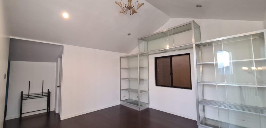 For SALE or For RENT: 3-Story Corner House In BF Paranaque