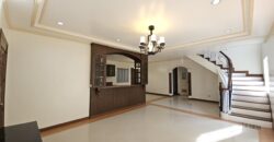 3 Storey Classic Sytle House in Citadella Executive Village Las Pinas