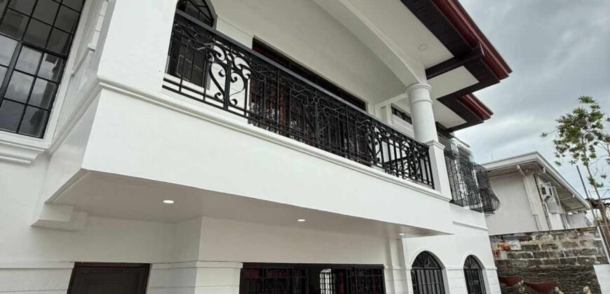 Two Storey House for Sale in BF Homes, Paranaque