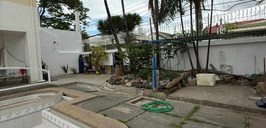 Two Storey House for Sale in BF Homes, Paranaque