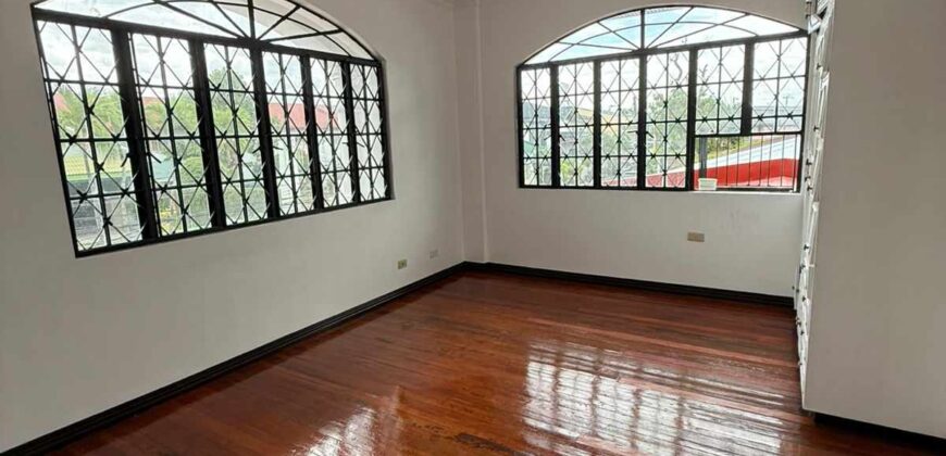 Two Storey House for Sale in BF Homes, Paranaque