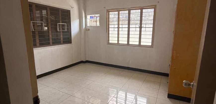 Corner House and Lot for Sale in BF Homes, Las Pinas
