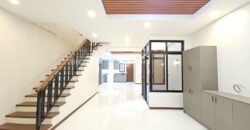 Duplex For Sale in BF Resort, Las Pinas