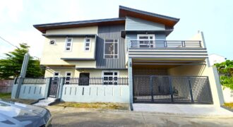 Corner Brandnew House in BF Resort, Las pinas