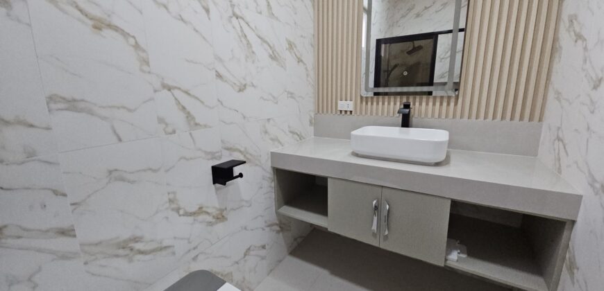 Corner Brandnew House in BF Resort, Las pinas