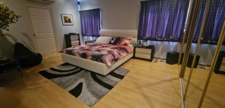 Fully Furnished House with Swimming Pool in BF Homes Paranaque
