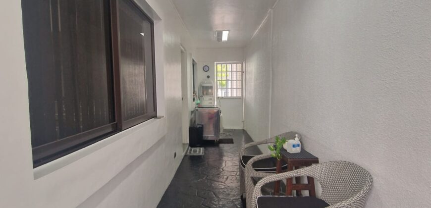 Fully Furnished House with Swimming Pool in BF Homes Paranaque