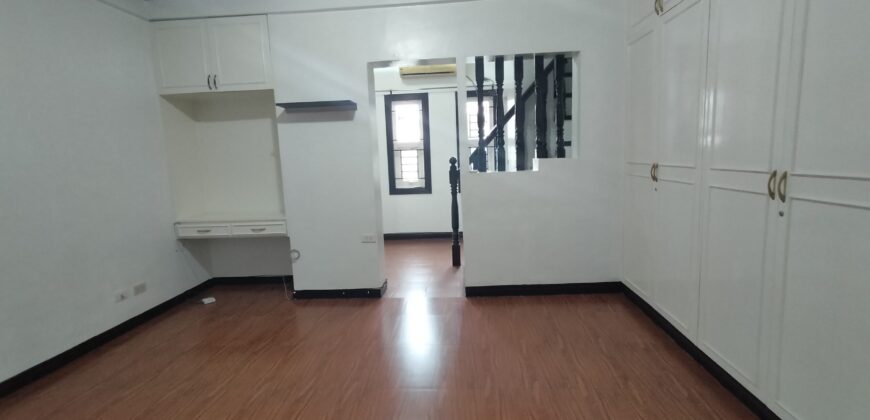 House For Rent in BF Homes, Las Pinas