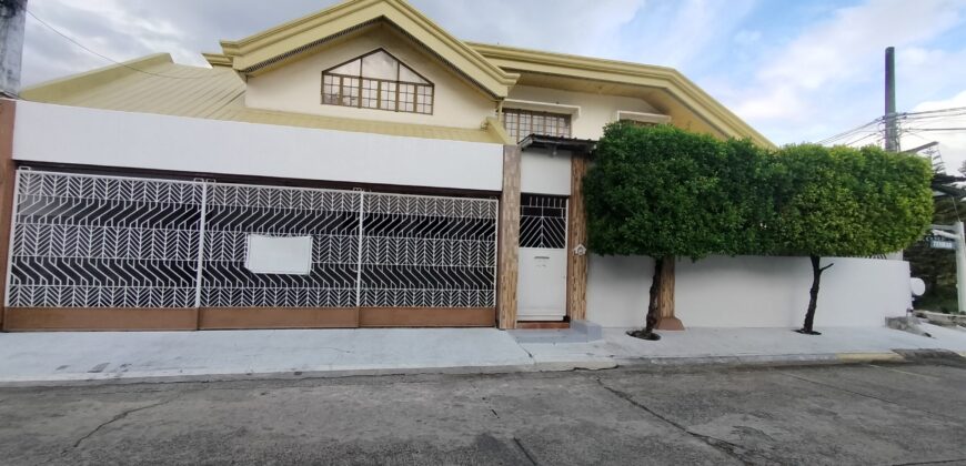 House For Rent in BF Homes Paranaque