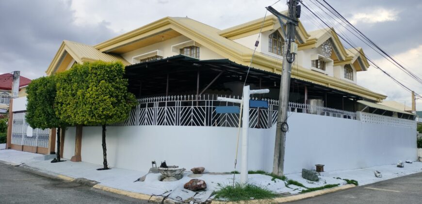House For Rent in BF Homes Paranaque