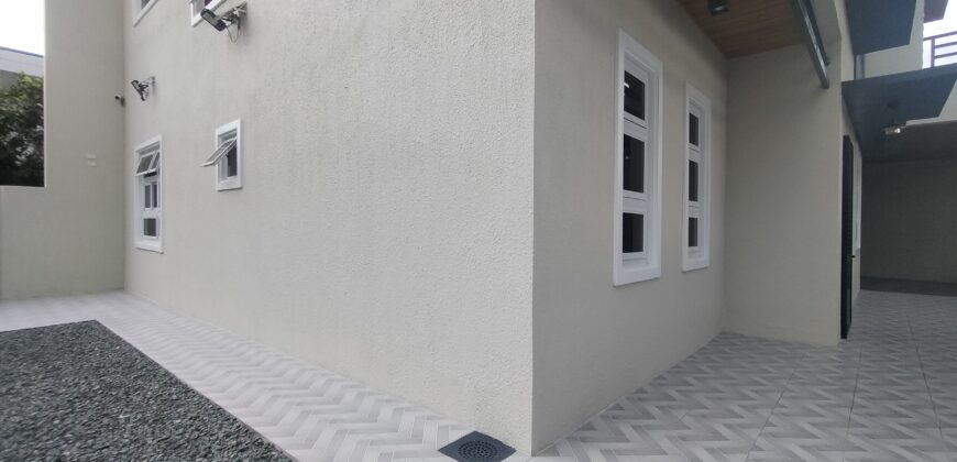 Corner Brandnew House in BF Resort, Las pinas