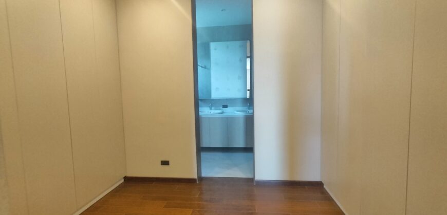 Brandnew Three-Storey House with Elevator Located in a Prime and Peaceful neighborhood.