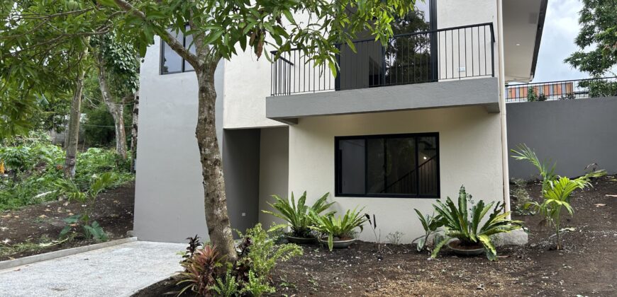 Affordable Single Detached Brandnew House with Garden near Twin Lakes.