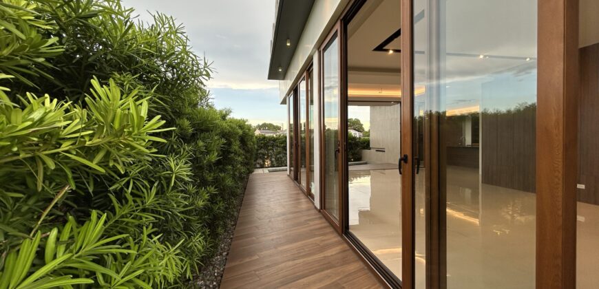 Brand new 3 Storey House with Swimming Pool in Alabang West