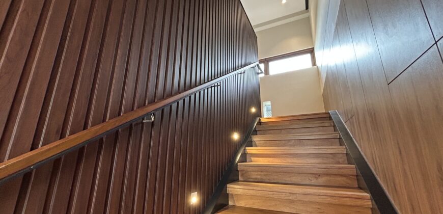 Brand new 3 Storey House with Swimming Pool in Alabang West