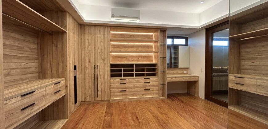 Brand new 3 Storey House with Swimming Pool in Alabang West