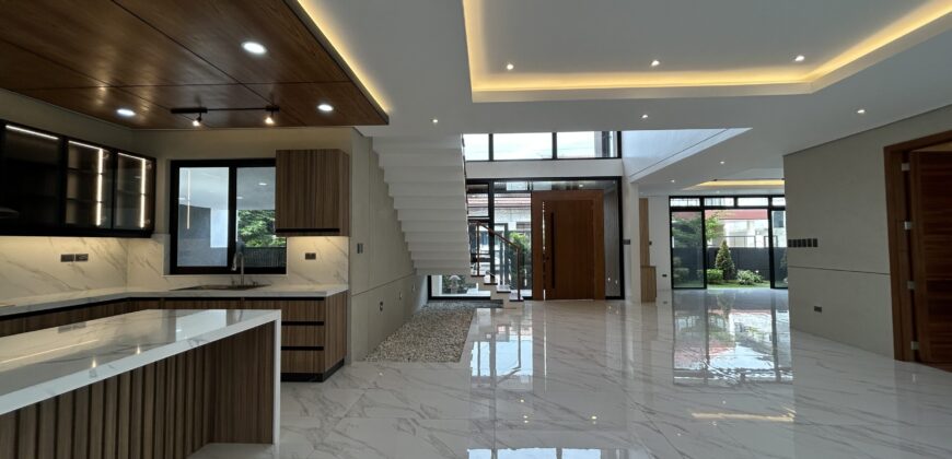 Brandnew House with Swimming Pool in BF Homes Paranaque