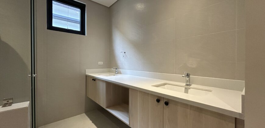 Brandnew House For Sale in BF Homes, Paranaque