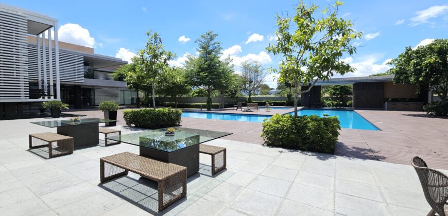 Prime Residential Lot For Sale in The Enclave Alabang. Facing East