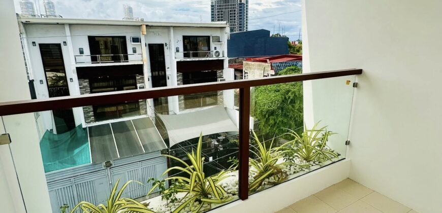 3 Storey Brandnew Townhouse in Las Pinas City