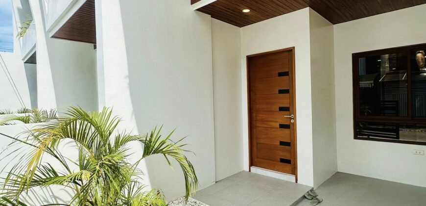 3 Storey Brandnew Townhouse in Las Pinas City