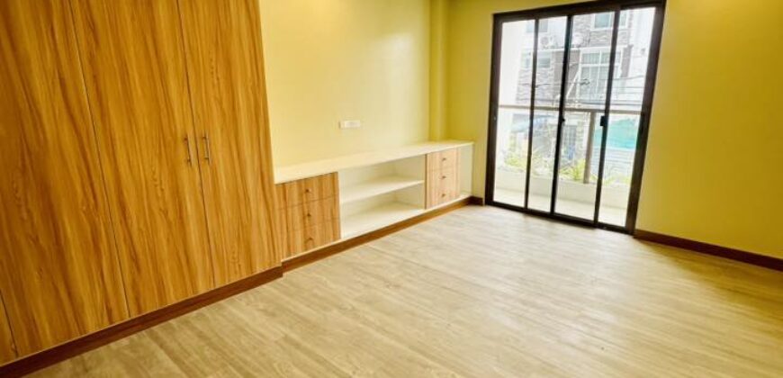 3 Storey Brandnew Townhouse in Las Pinas City