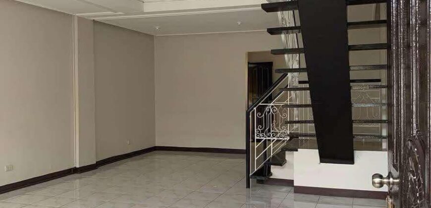 Duplex Type of House in BF Homes Paranaque City