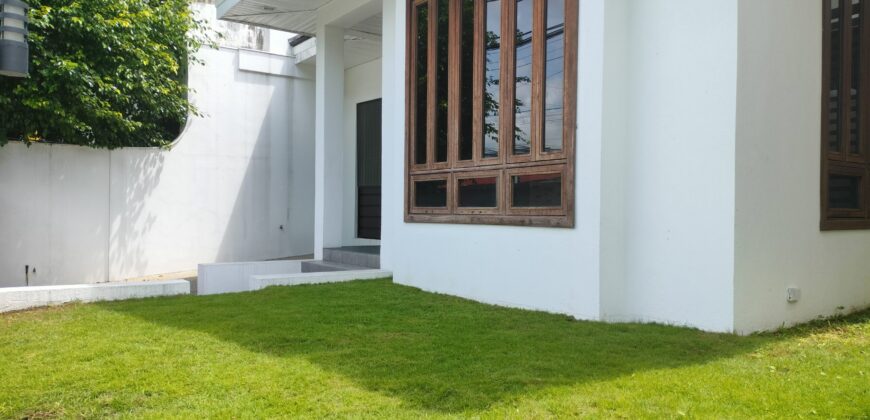 Newly Renovated Bungalow House and Lot For Sale in Paranaque City